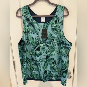 Original Use Leaf Pattern Top